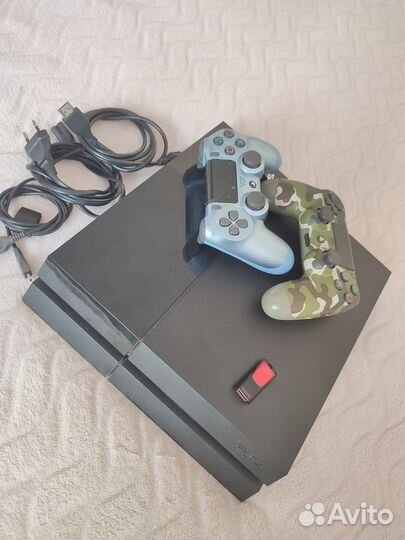 Sony PS4 1000gb прошитая 2 геймпада