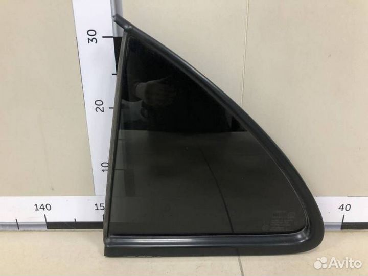 Стекло двери задней левой форточка Nissan Almera C