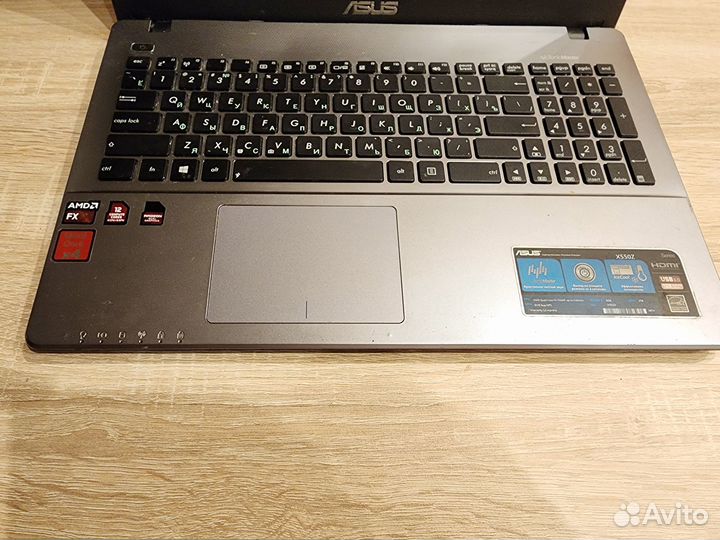 Asus X550Z, 4 ядра, 16гб, 2 видеокарты