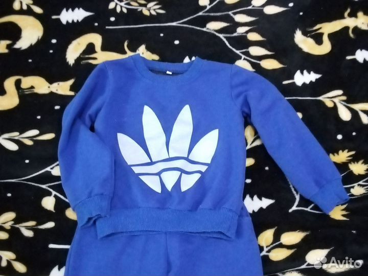 Спортивный костюм adidas для мальчика 98