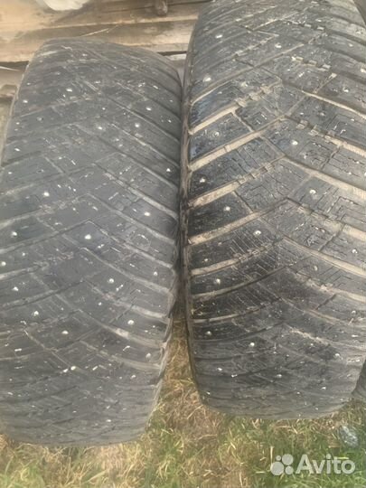 Goodyear UltraGrip Ice Arctic SUV 225/60 R18 104T