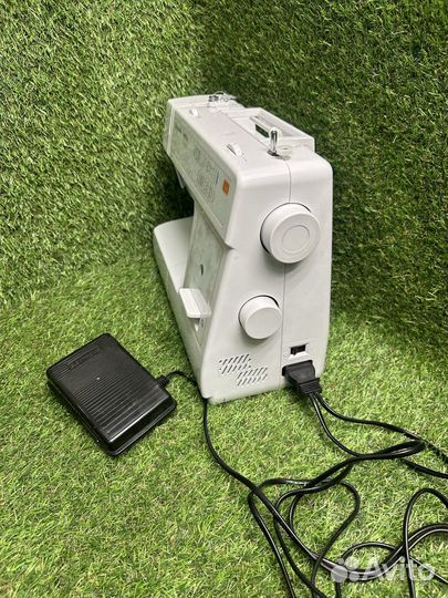 Швейная машина Husqvarna Viking E10 (Е)