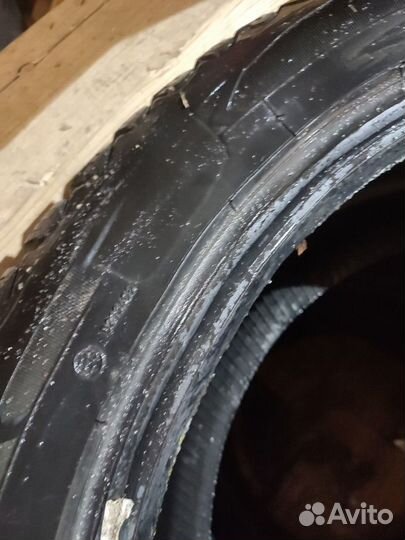 Goodyear UltraGrip Ice Arctic SUV 235/50 R19