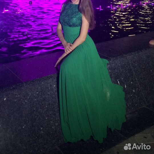 Вечернее платье