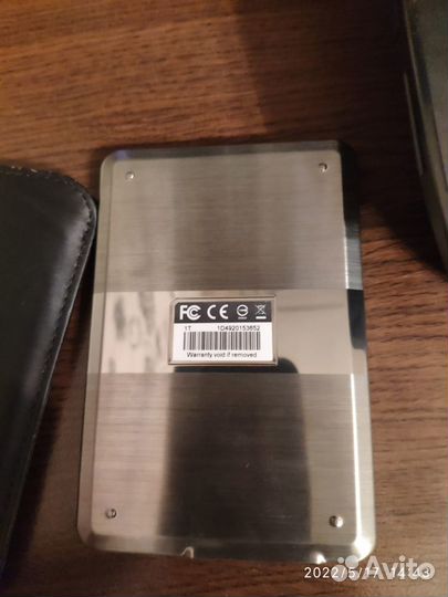 Внешний жесткий диск Elite HE720