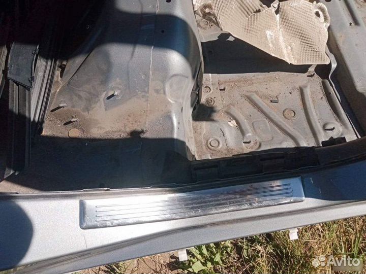 Накладка на порог задняя Mercedes-Benz E-Class