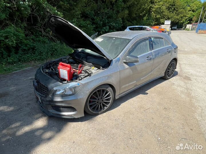 В полный разбор Mercedes-Benz A Class W176