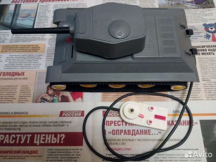 Танк Т -34 с пультом управления. СССР