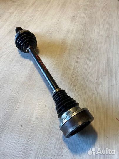 Привод передний левый Volkswagen Golf 5 BSE