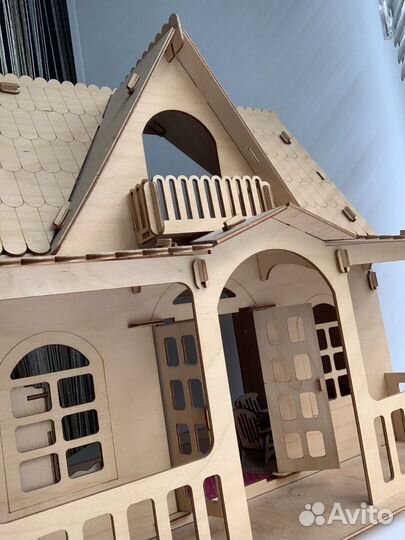 Домик кукольный