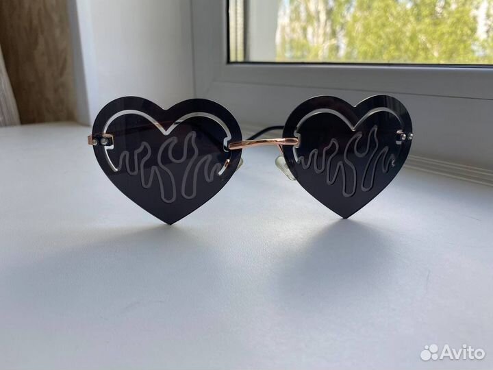 Очки сердечки
