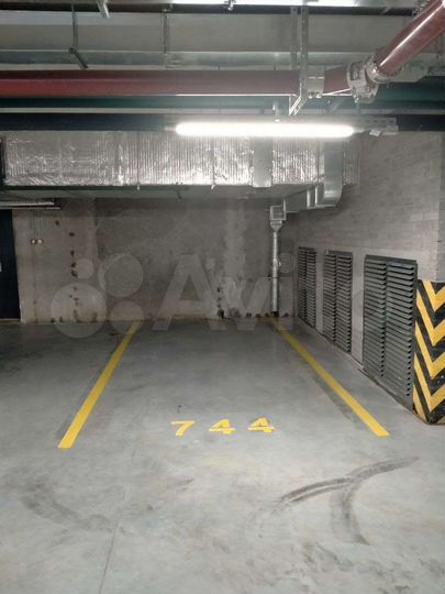 Машиноместо, 13 м²