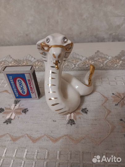 Фарфоровые статуэтки - знаки восточного гороскопа