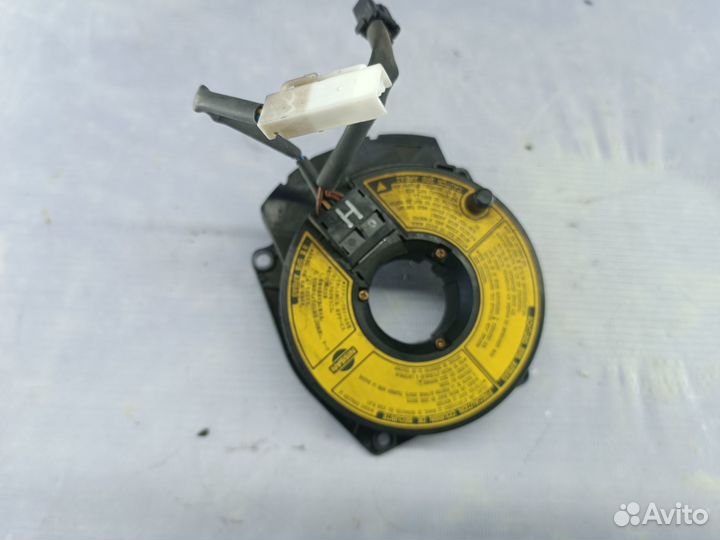 Шлейф подрулевой Nissan Wingroad Y11