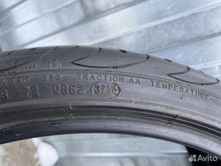 Pirelli P Zero Nero GT 255/30 R21 93Y