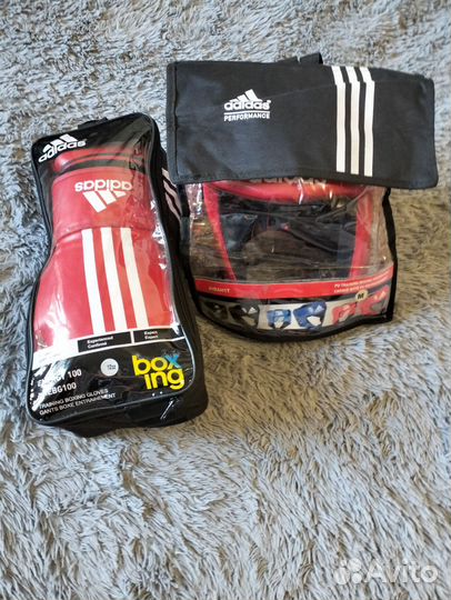 Набор боксерские перчатки и шлем adidas