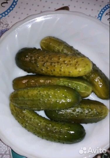 Салаты,рыба, огурцы,морковь,свекла,яблоки грибы