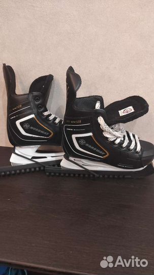 Коньки хоккейные