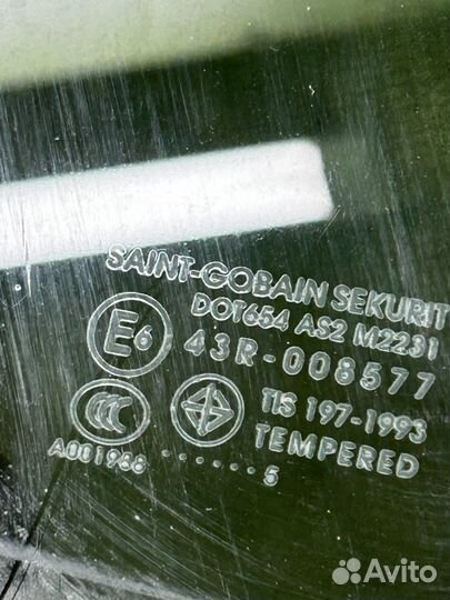 Форточка двери задняя правая mazda 3 седан