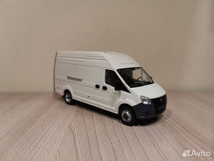 Газель Некст A31R32 белый, Н656