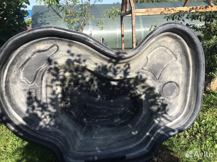 Пластиковый пруд