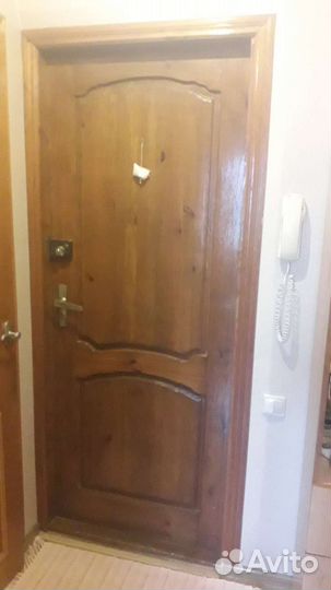 Дверь входная деревянная бу