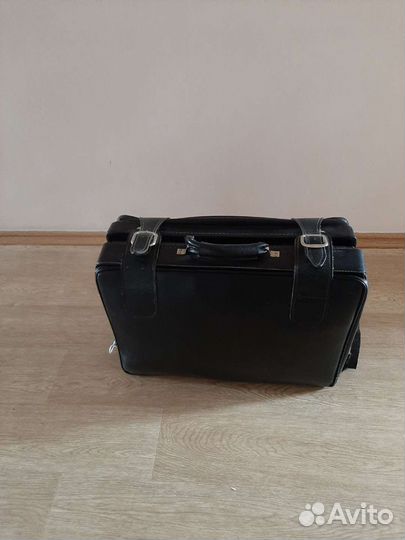 Чемоданы времен СССР