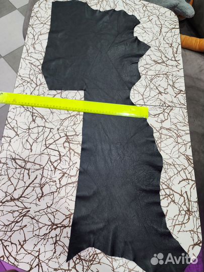 Лоскут тонкой натуральной кожи чёрный