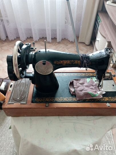 Швейная машина Подольск ручная