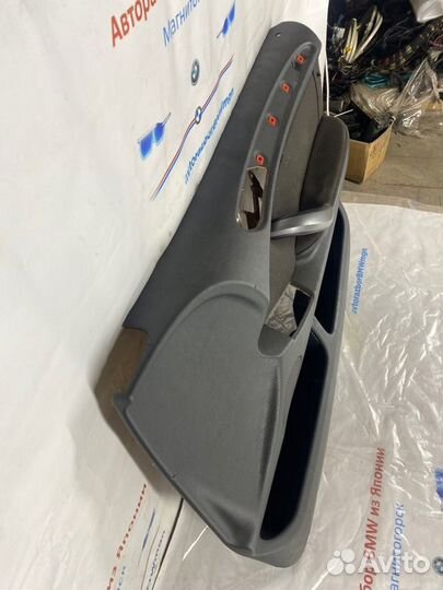 Дверная карта передняя правая Bmw X5 E53 M54B30