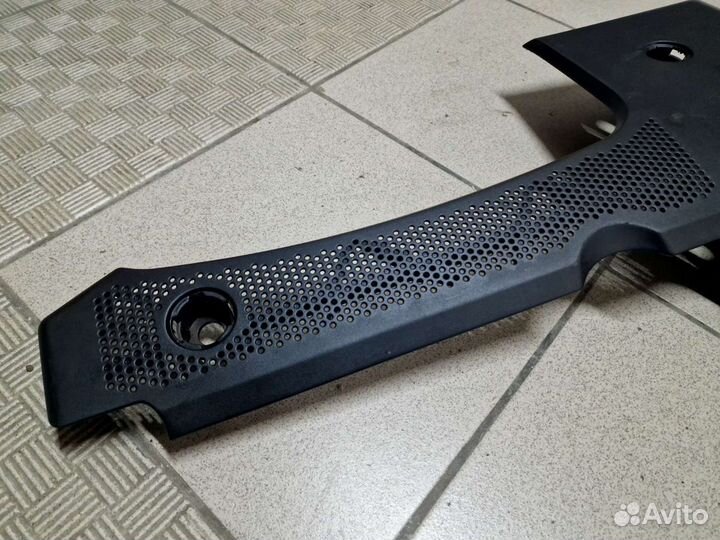 Декоративный кожух двигателя Skoda Octavia 1.6 AEE