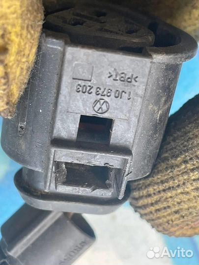 Фишка Разъем Штекер VAG 1J0973203