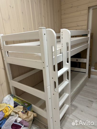 Кровать детская белая