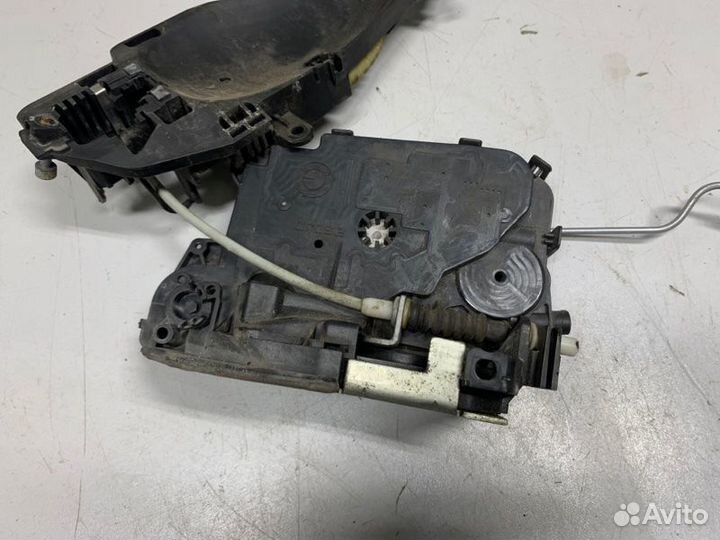 Замок боковой двери Bmw 3 E90 (б/у)