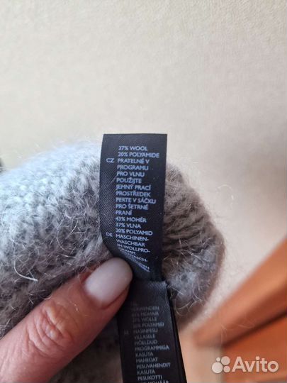 Шапка новая COS