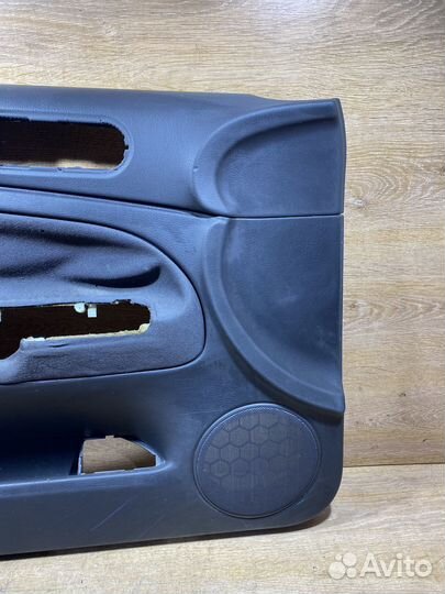 Обшивка передняя левая VW Passat B5 + 79121