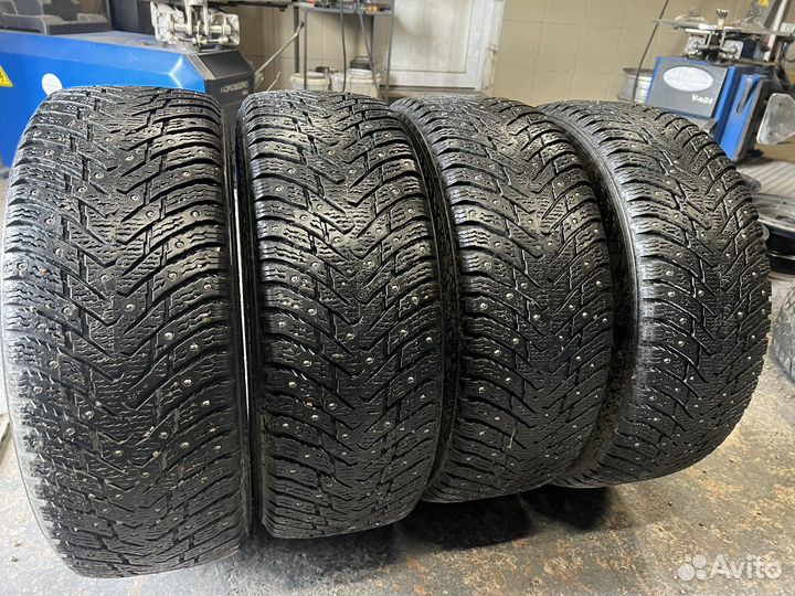 Nokian Tyres Hakkapeliitta 8 SUV 205/65 R16