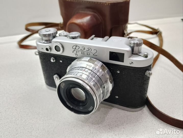 Плёночный фотоаппарат фэд-2