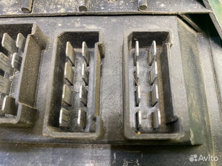 Блок предохранителей Лада 2105 1998