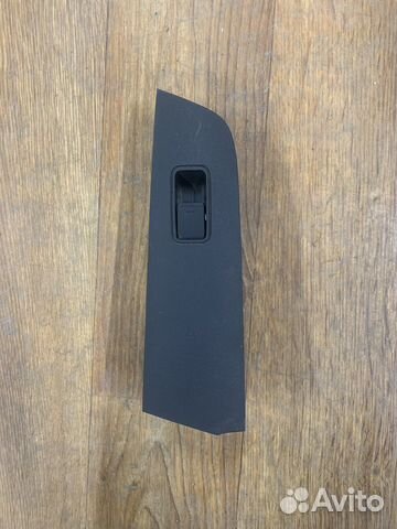 Блок-кнопка стеклоподъемнтка задний левый мазда 6