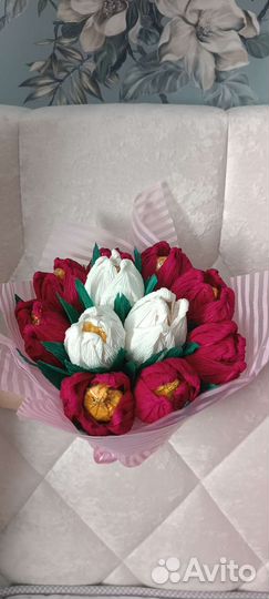 Изготовление цветов с конфетами