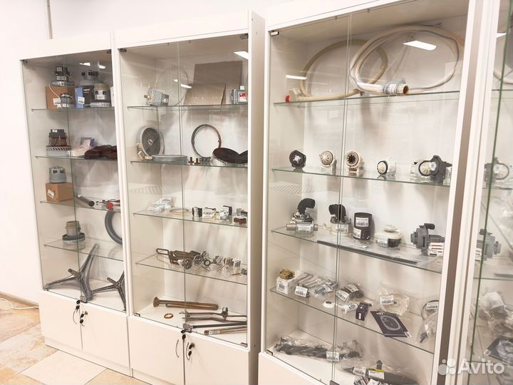 Петля двери левая посудомоечной машины Bosch