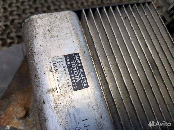 Вентилятор радиатора Toyota Avensis 3, 2010