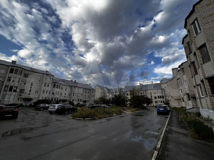 2-к. квартира, 63 м², 2/4 эт.