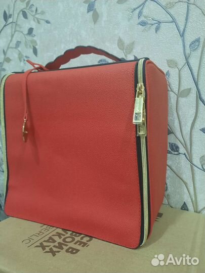 Новый Подарочный Чемоданчик с косметикой