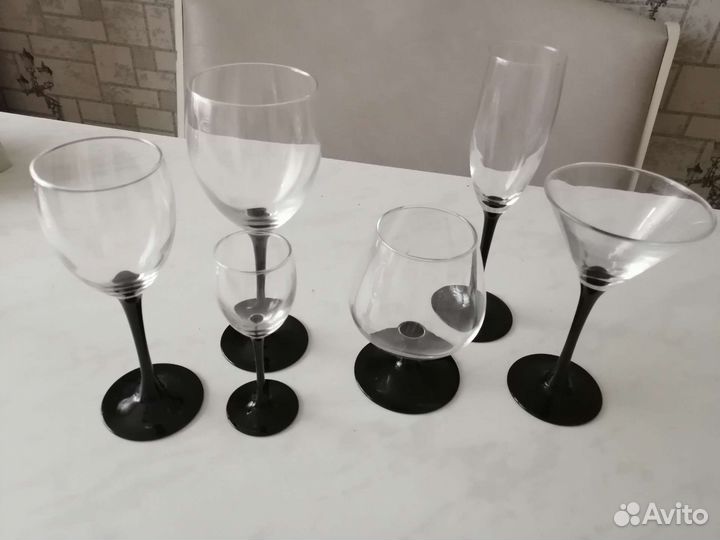 Бокалы/стопки luminarc с черной ножкой