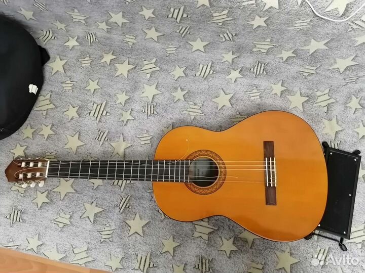 Акустическая гитара yamaha c40