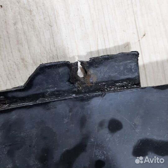 Подкрылок передний левый LADA Priora седан 21126