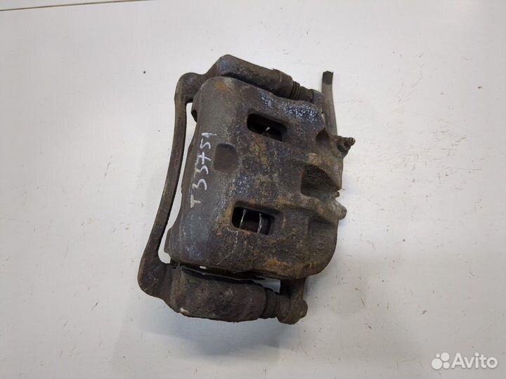 Суппорт Hyundai Santa Fe, 2005