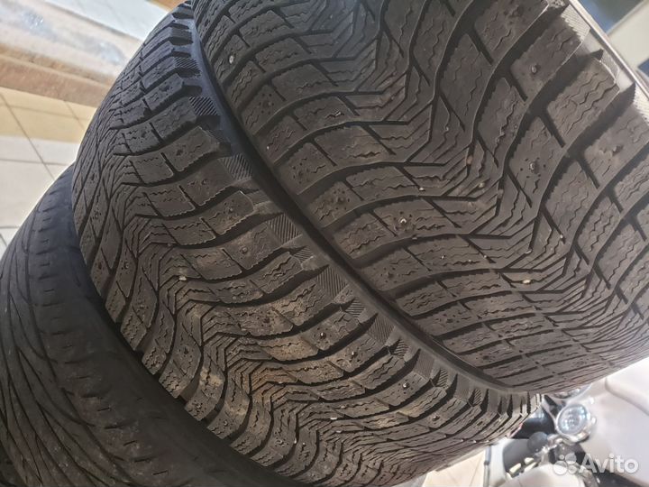 Michelin X-Ice North 3 215/55 R16 97T